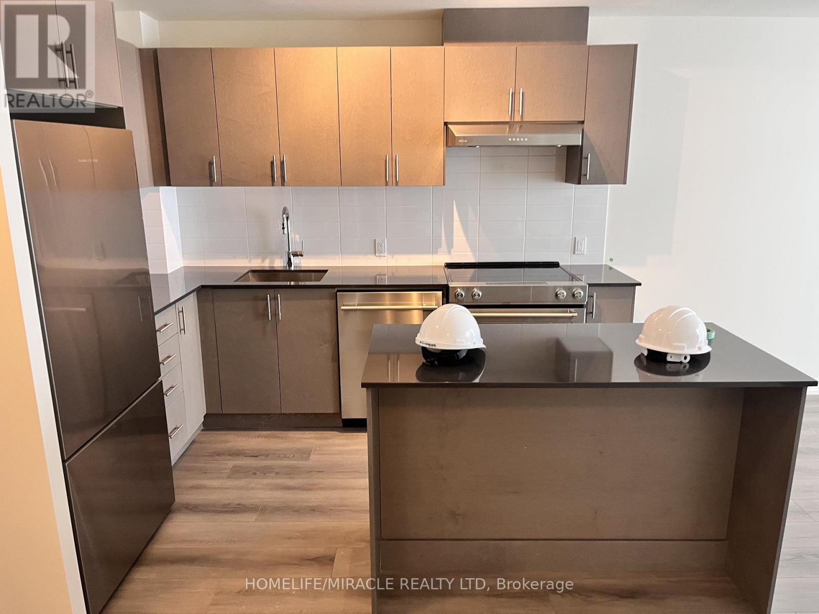 1407 - 27 Korda Gate, Vaughan, Ontario  L4K 0P6 - Photo 5 - N12613664