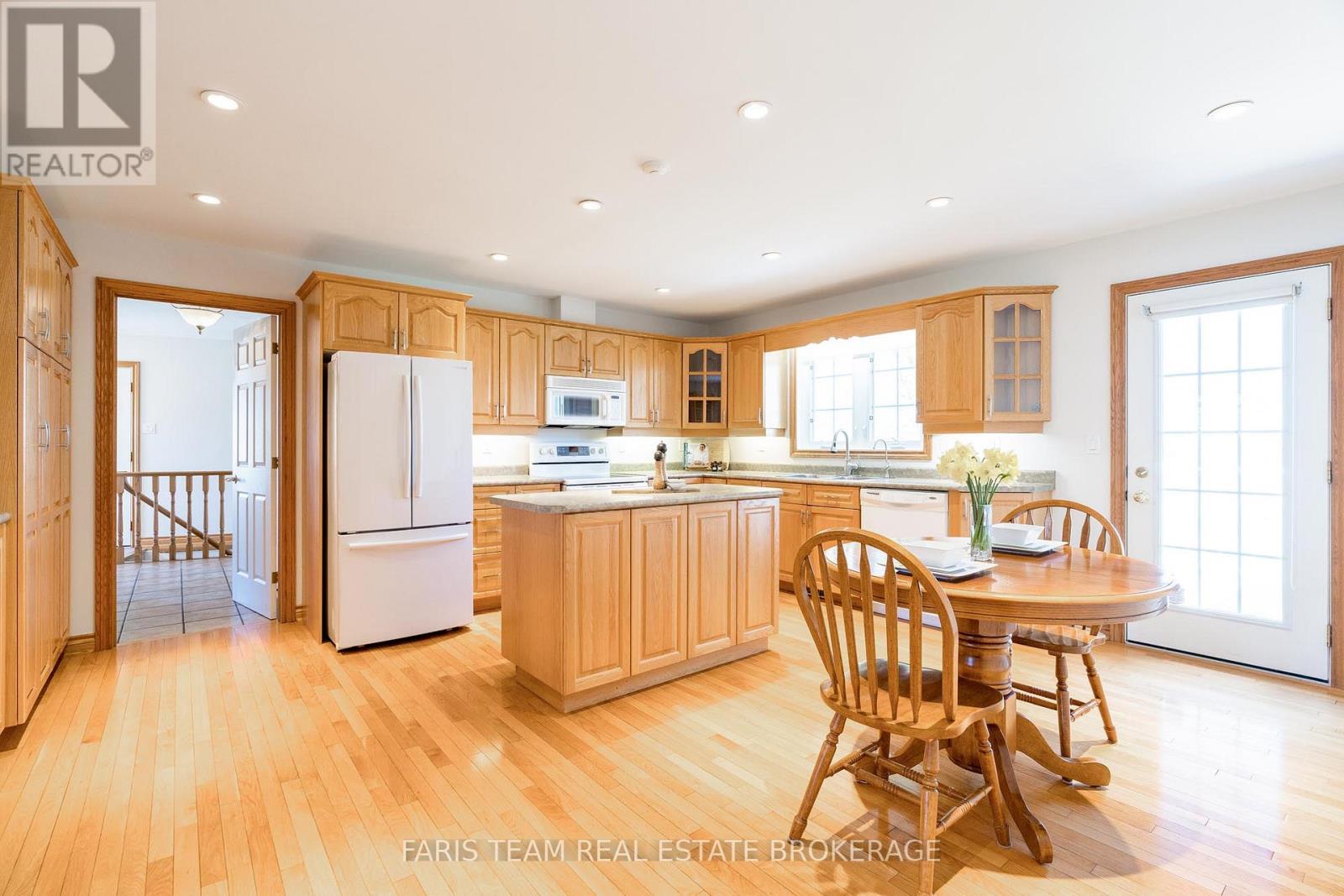 8485 Highway 93, Tiny, Ontario  L4R 0E3 - Photo 6 - S12558060