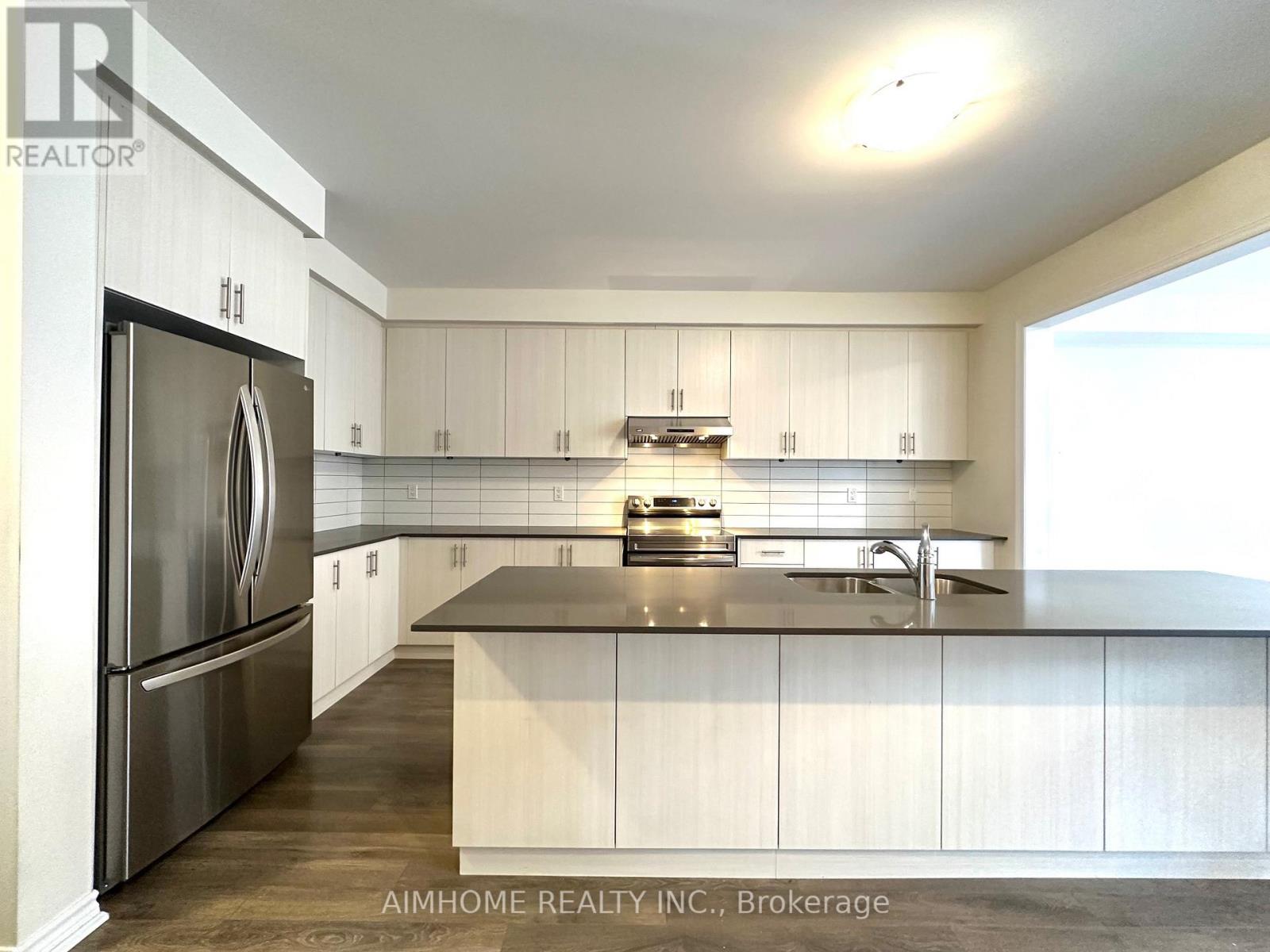 21 Viola St. Street, East Gwillimbury, Ontario  L9N 0T6 - Photo 9 - N12628790