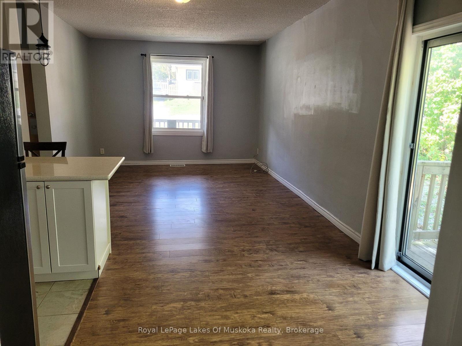 1 - 227 Nottawasaga Street, Orillia, Ontario L3V 3K2 - Photo 7 - S12632098