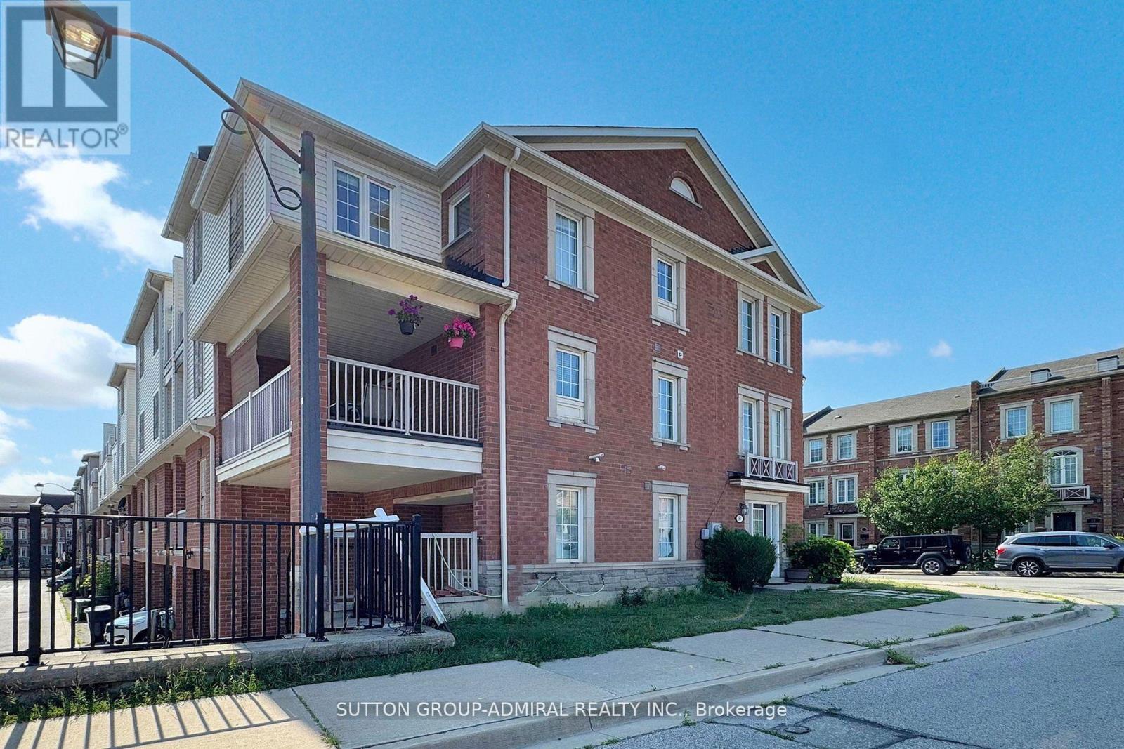 50 Jim Baird Mews, Toronto, Ontario M3L 0C5 - Photo 2 - W12632050