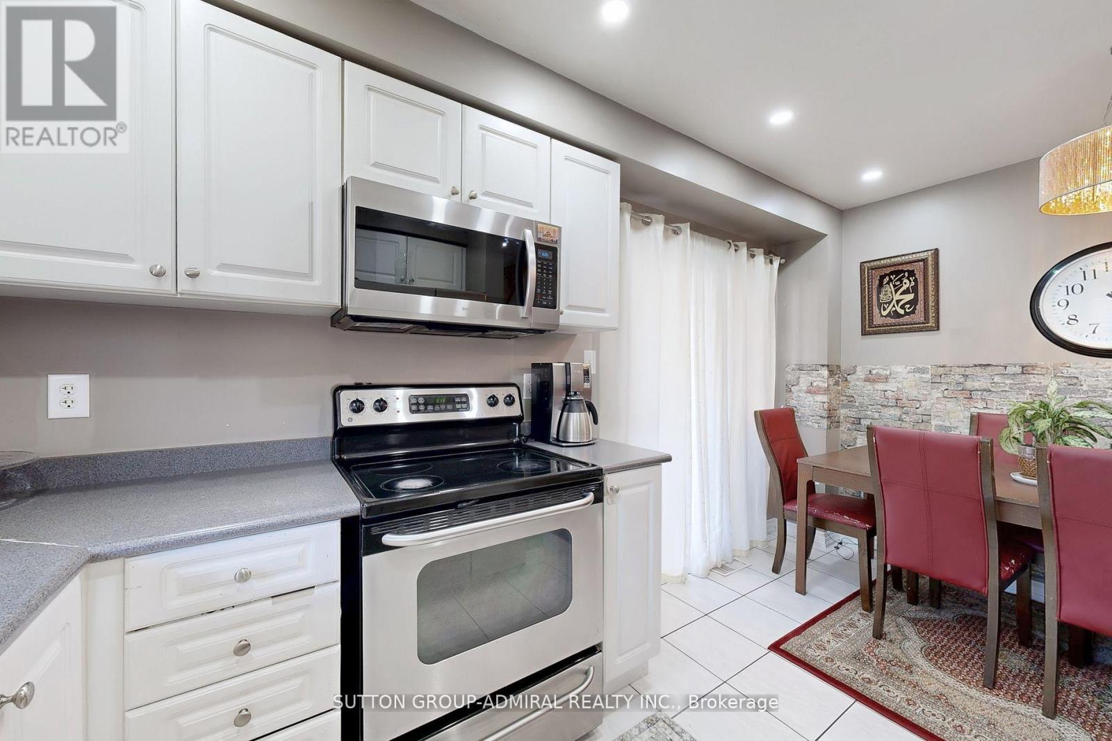 50 Jim Baird Mews, Toronto, Ontario M3L 0C5 - Photo 25 - W12632050