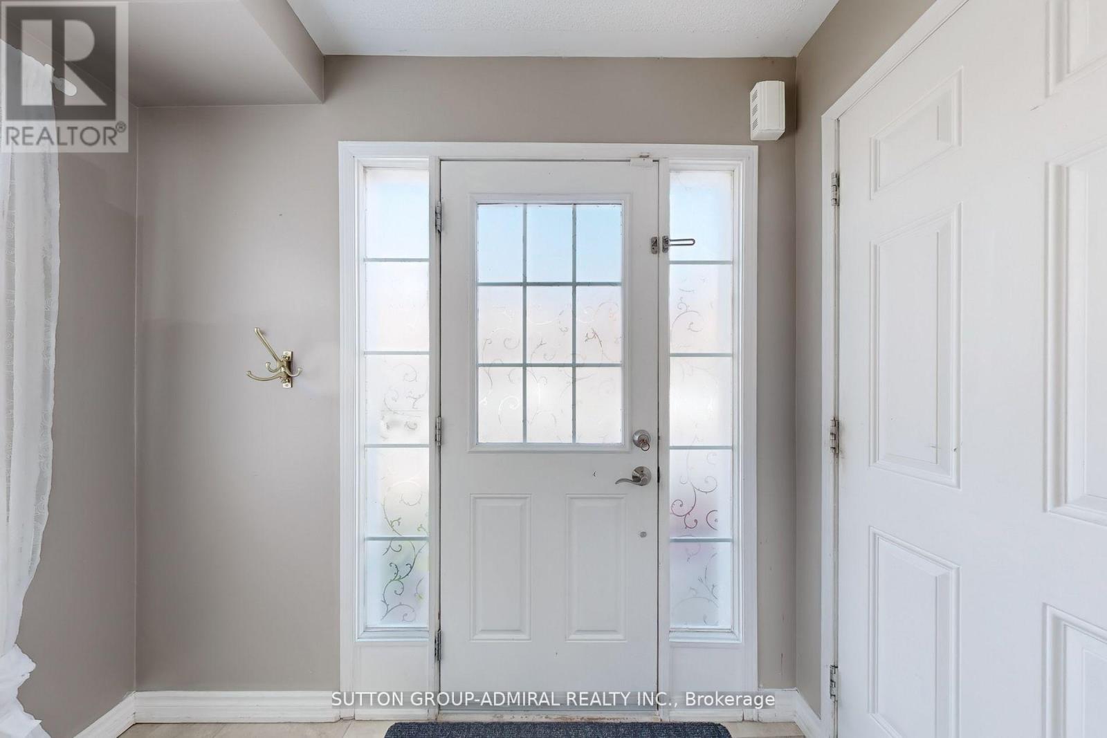 50 Jim Baird Mews, Toronto, Ontario M3L 0C5 - Photo 5 - W12632050