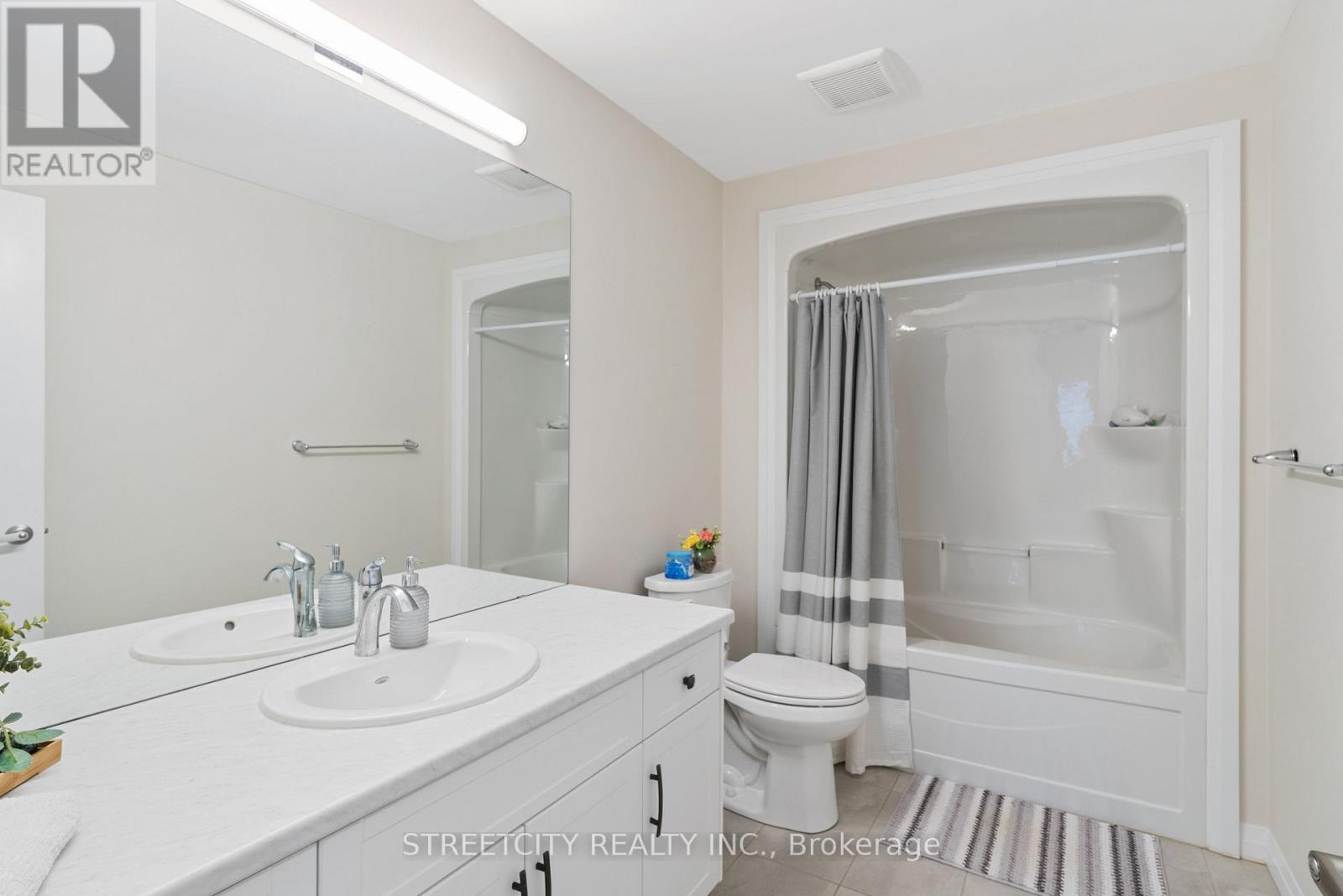 15 - 2910 Tokala Trail, London North, Ontario N6G 5B4 - Photo 33 - X12632096