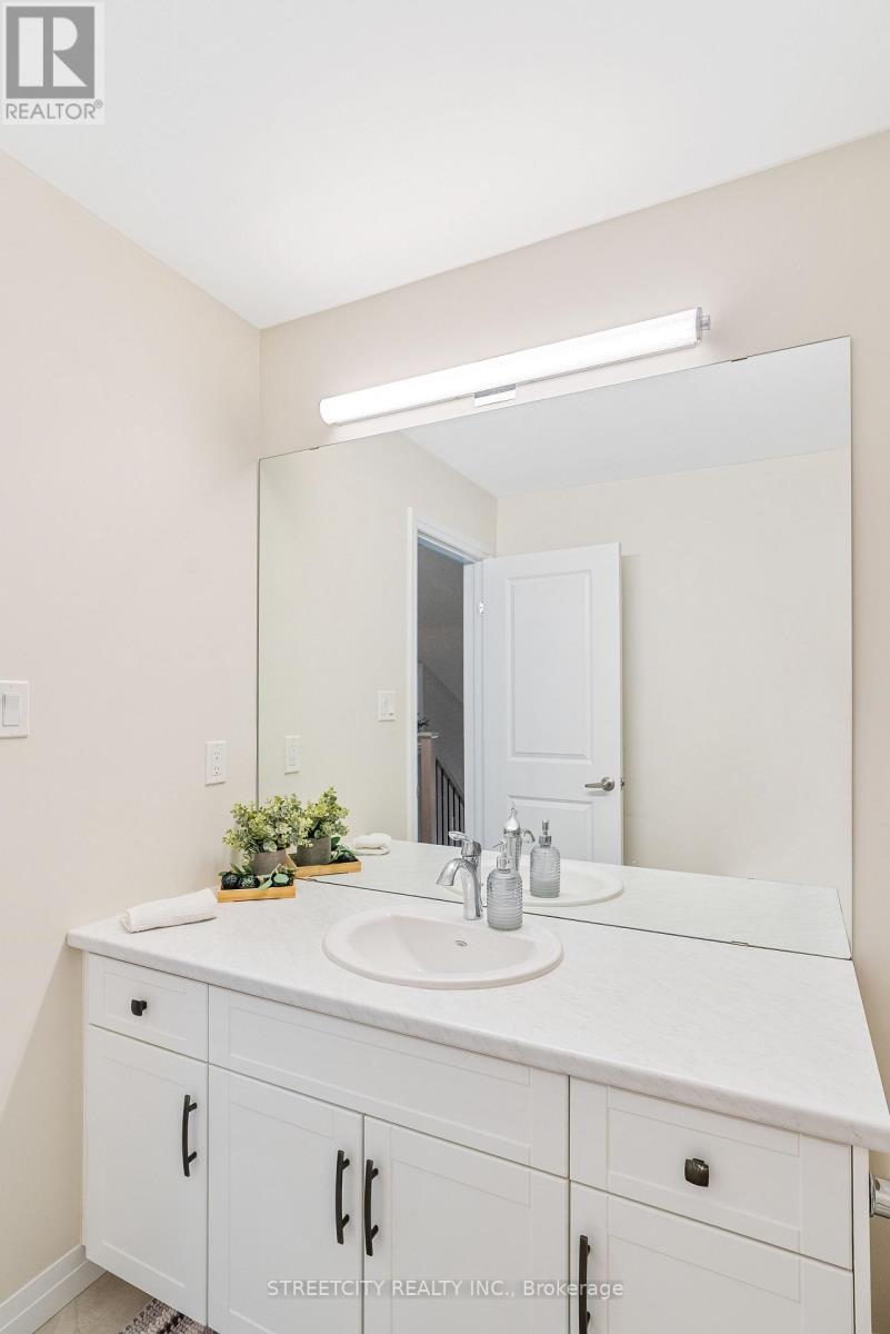 15 - 2910 Tokala Trail, London North, Ontario N6G 5B4 - Photo 35 - X12632096