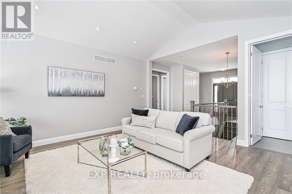 43 Coulter Street, Perth East, Ontario  N0K 1M0 - Photo 10 - X12632058