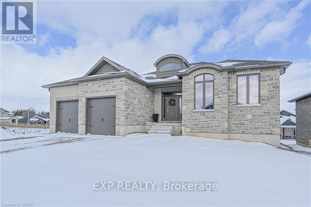 43 Coulter Street, Perth East, Ontario  N0K 1M0 - Photo 2 - X12632058