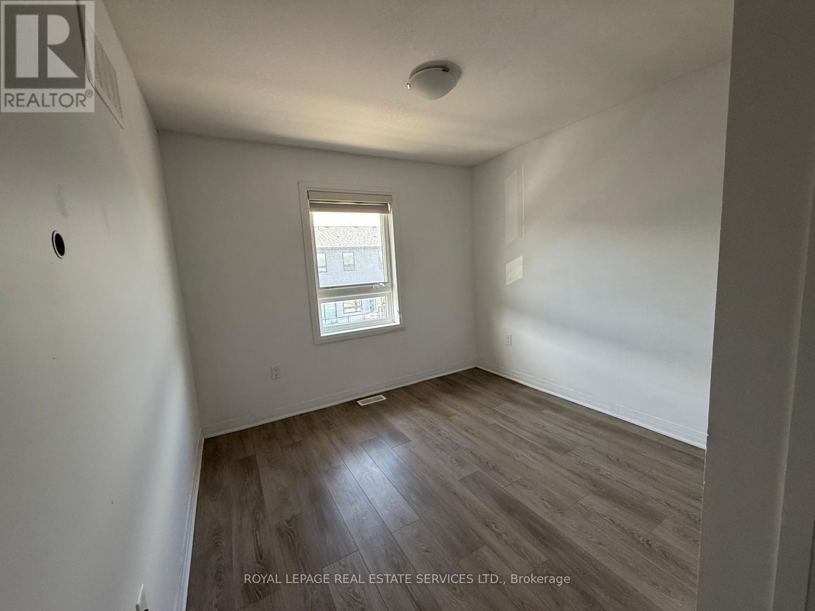 70 - 51 Sparrow Avenue, Cambridge, Ontario N1T 0E5 - Photo 4 - X12632070