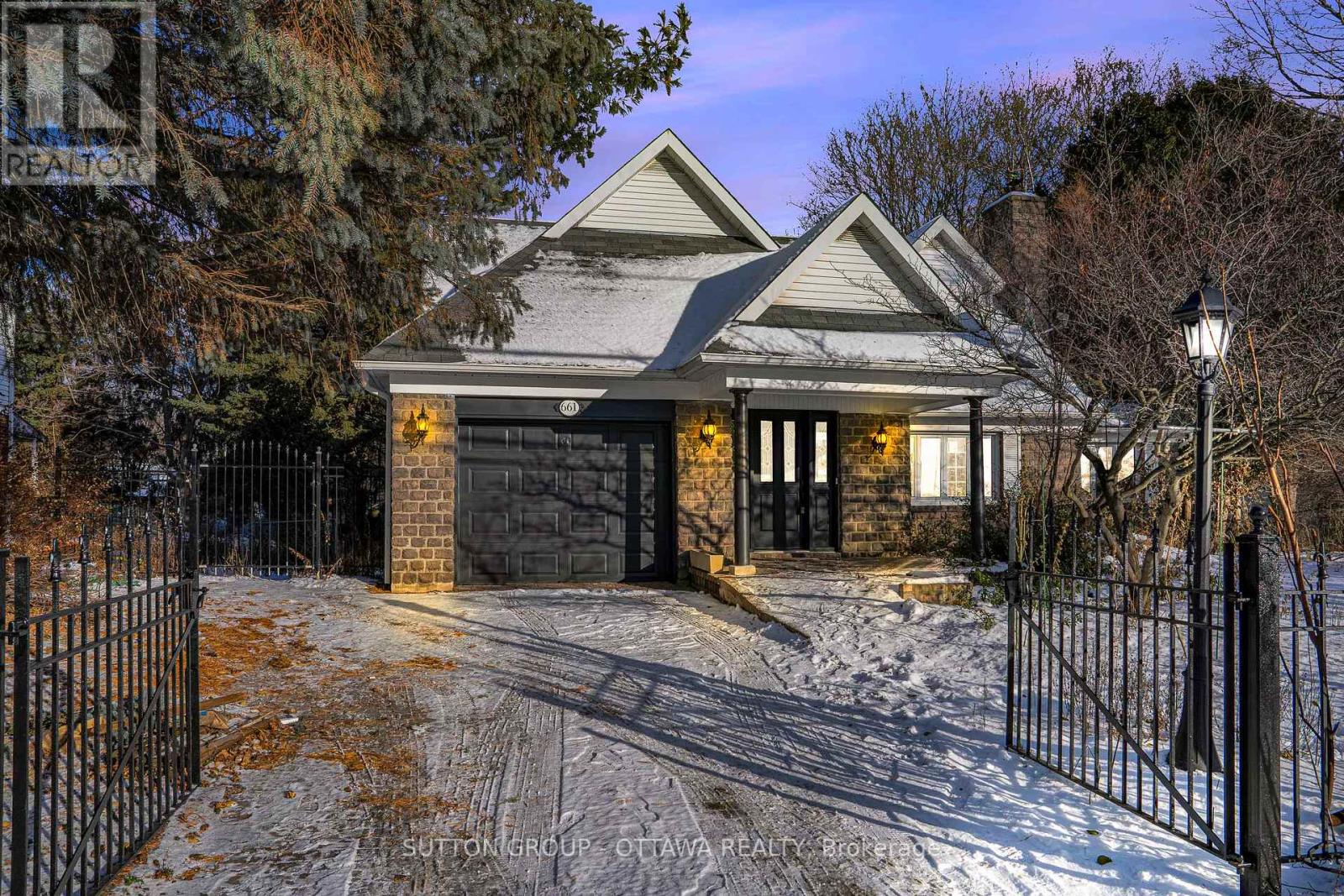 661 Blair Road, Ottawa, Ontario K1J 7M4 - Photo 2 - X12632102