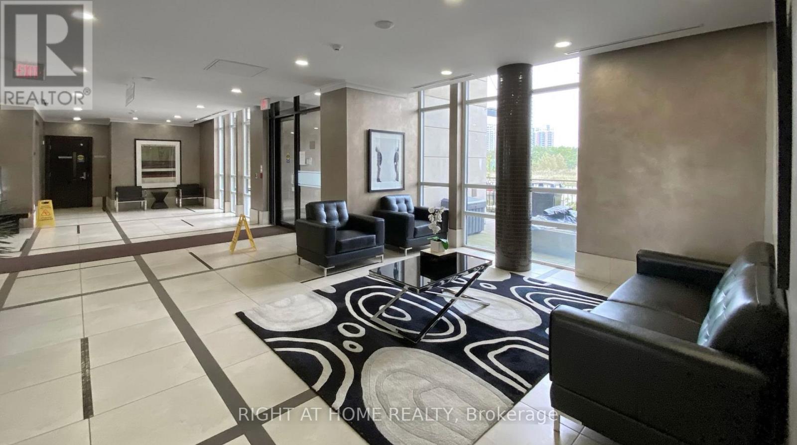 705 - 131 Upper Duke Crescent, Markham, Ontario  L6G 0C9 - Photo 8 - N12502772