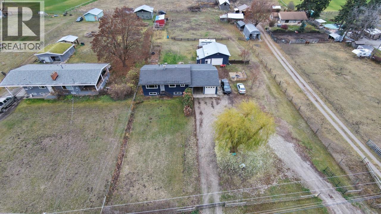 5712 6 Highway, Vernon, British Columbia  V1B 3E1 - Photo 3 - 10371135