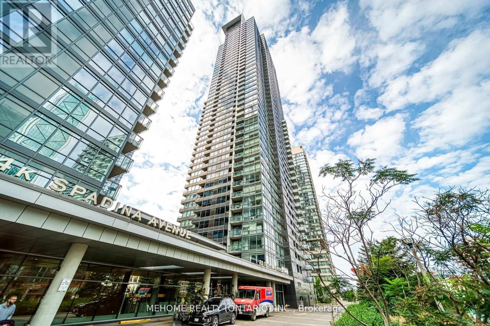 1902 - 25 TELEGRAM MEWS, Toronto, Ontario