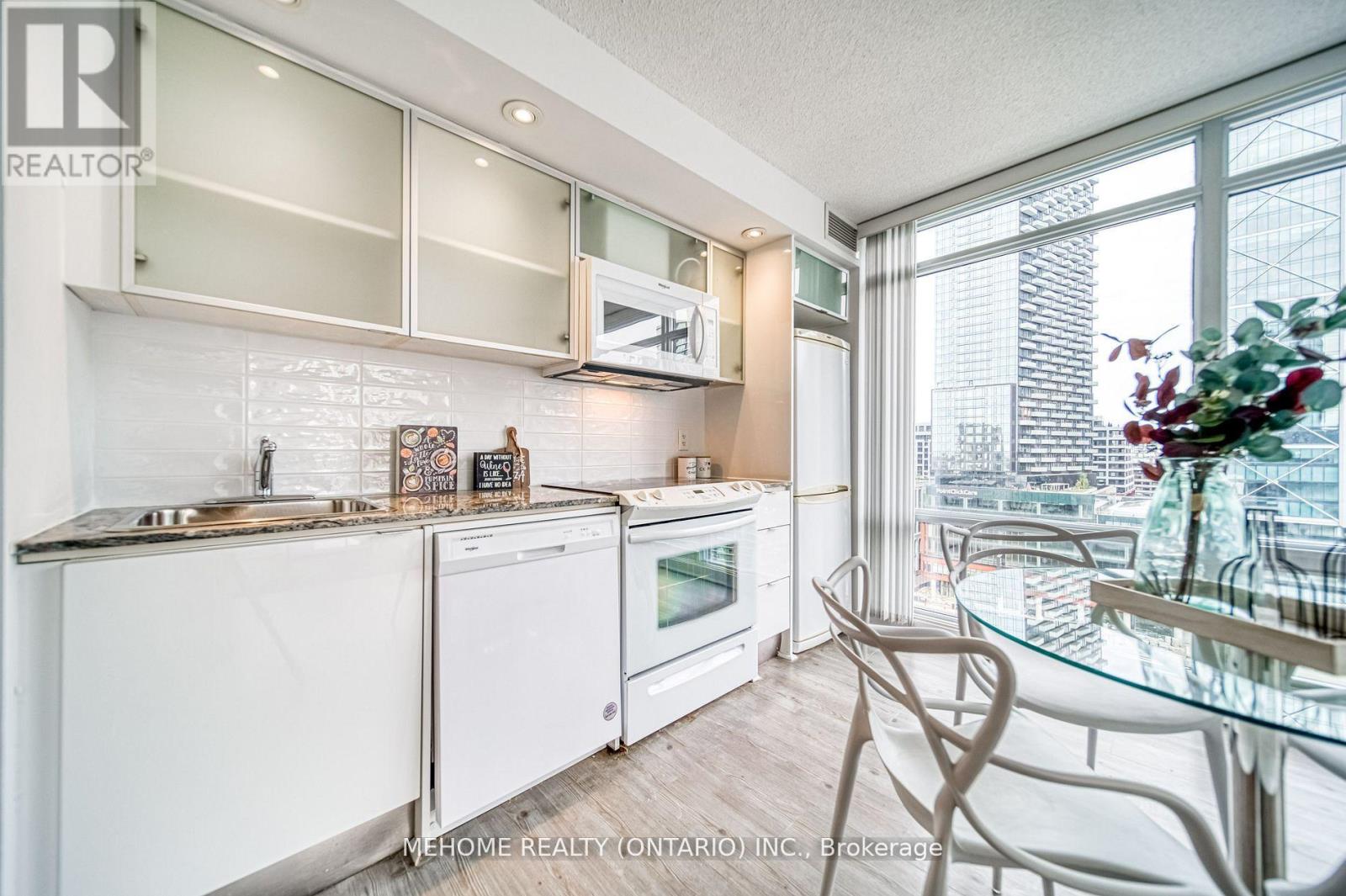 1902 - 25 Telegram Mews, Toronto, Ontario  M5V 3Z1 - Photo 18 - C12632084