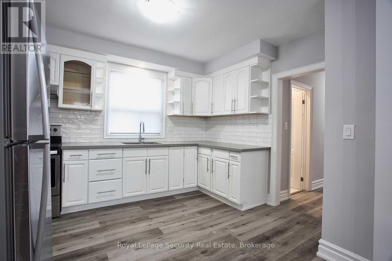 2nd Floor - 32 Ashbury Avenue N, Toronto, Ontario  M6E 1V7 - Photo 2 - C12632132