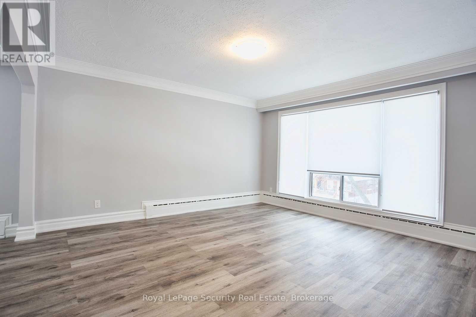 2nd Floor - 32 Ashbury Avenue N, Toronto, Ontario  M6E 1V7 - Photo 9 - C12632132