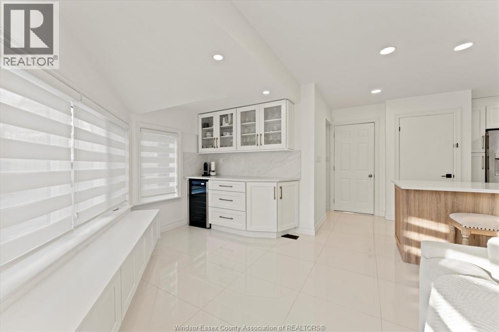 3480 Ouellette Avenue, Windsor, Ontario N9E 3L9 - Photo 7 - 25031651