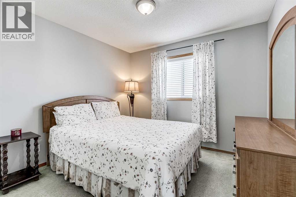 72 Saddleback Way Ne, Calgary, Alberta T3J 4K5 - Photo 13 - A2274065