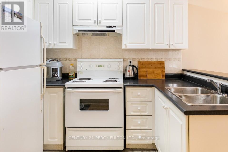 1204 - 393 King Street W, Toronto, Ontario  M5V 3G8 - Photo 21 - C12492596