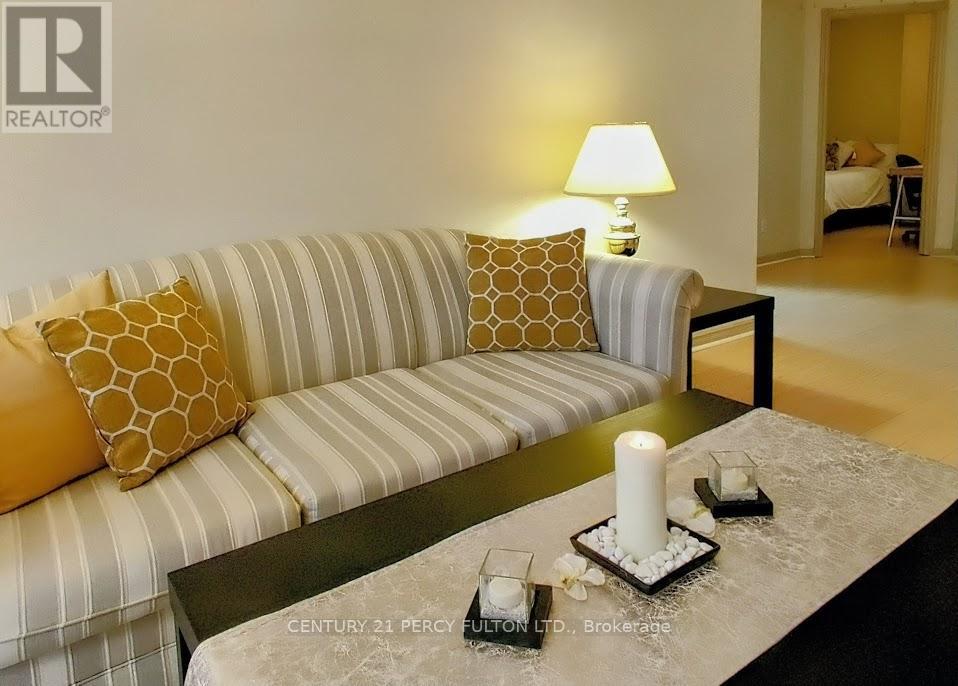 1204 - 393 King Street W, Toronto, Ontario  M5V 3G8 - Photo 7 - C12492596