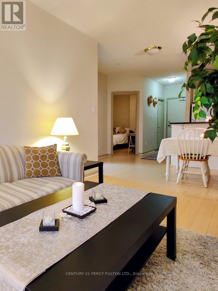 1204 - 393 King Street W, Toronto, Ontario  M5V 3G8 - Photo 6 - C12492596