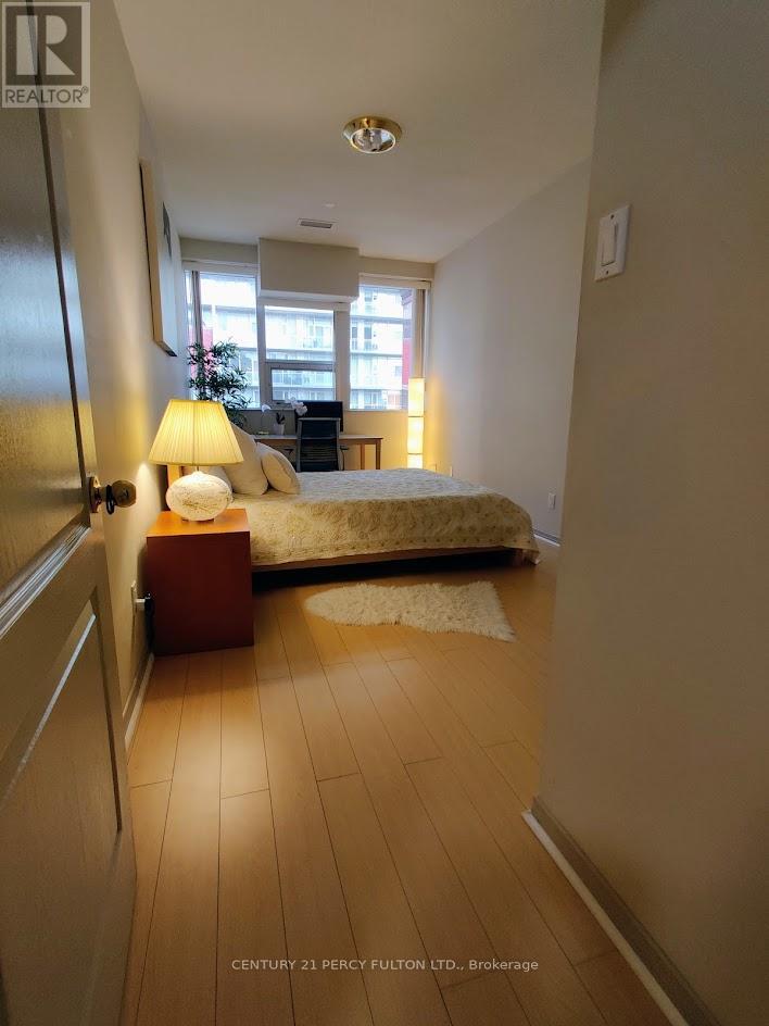 1204 - 393 King Street W, Toronto, Ontario  M5V 3G8 - Photo 8 - C12492596