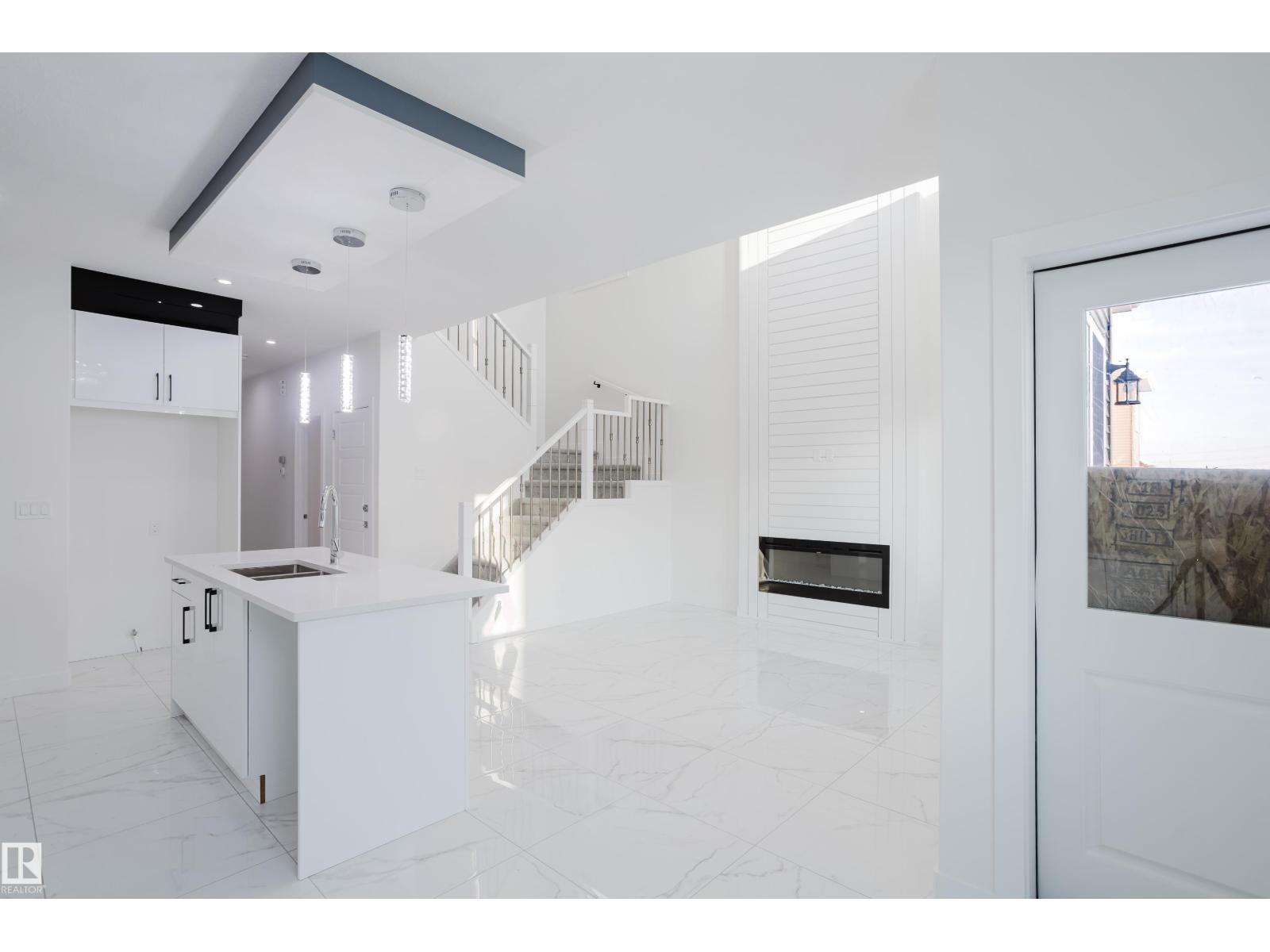 931 19 Av Nw, Edmonton, Alberta  T6T 2X4 - Photo 15 - E4468109