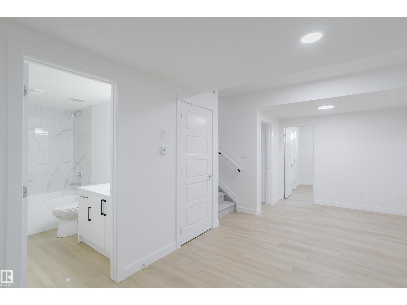 931 19 Av Nw, Edmonton, Alberta  T6T 2X4 - Photo 43 - E4468109