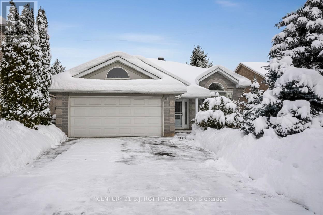 55 BLOXHAM PLACE, Barrie, Ontario