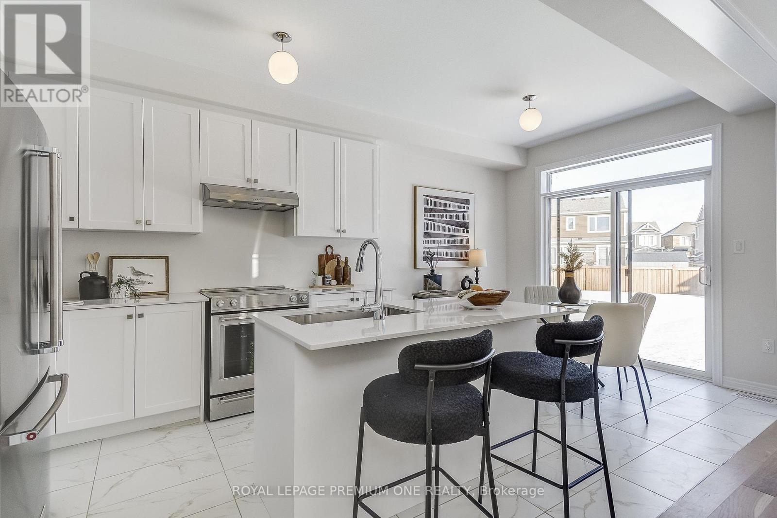 432 Kennedy Circle, Milton, Ontario  L9T 7E7 - Photo 11 - W12632104