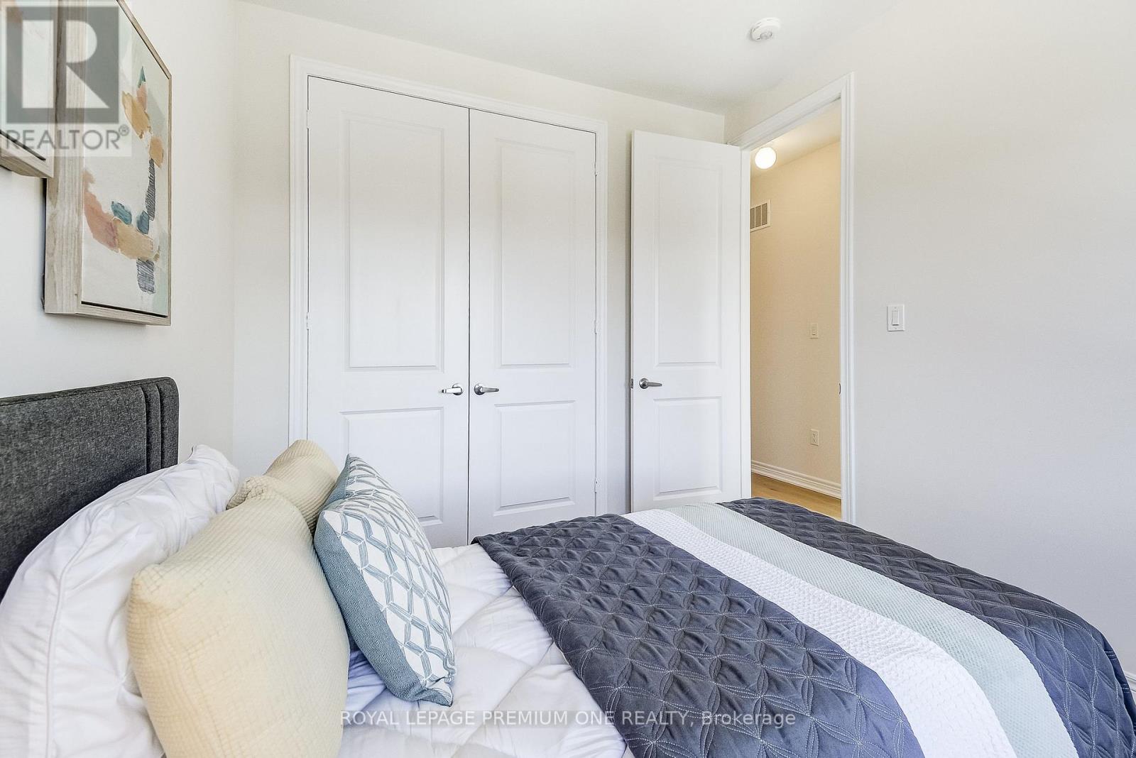 432 Kennedy Circle, Milton, Ontario  L9T 7E7 - Photo 30 - W12632104