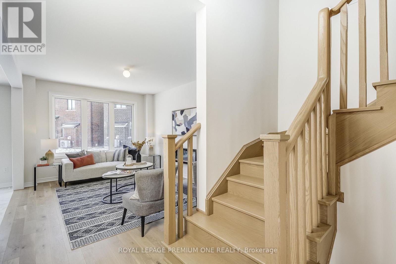 432 Kennedy Circle, Milton, Ontario  L9T 7E7 - Photo 7 - W12632104