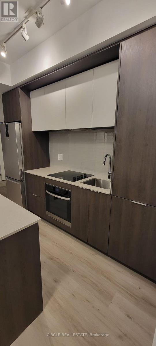 1505 - 395 Square One Drive S, Mississauga, Ontario  L5B 0P6 - Photo 10 - W12632130