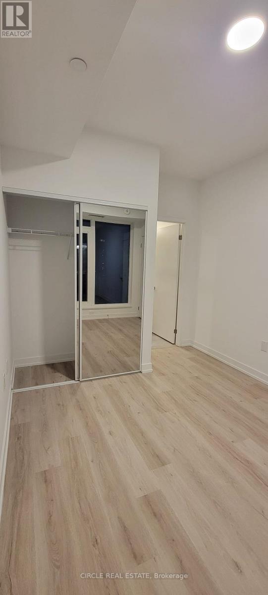 1505 - 395 Square One Drive S, Mississauga, Ontario  L5B 0P6 - Photo 17 - W12632130