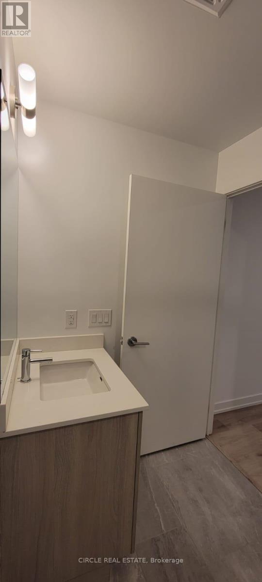 1505 - 395 Square One Drive S, Mississauga, Ontario  L5B 0P6 - Photo 20 - W12632130