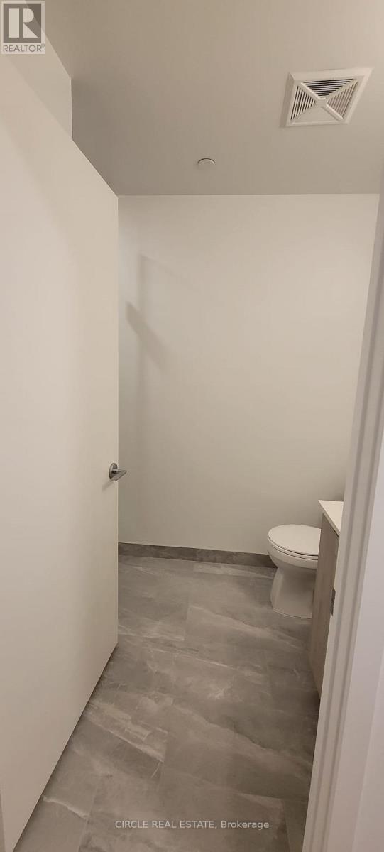 1505 - 395 Square One Drive S, Mississauga, Ontario  L5B 0P6 - Photo 8 - W12632130