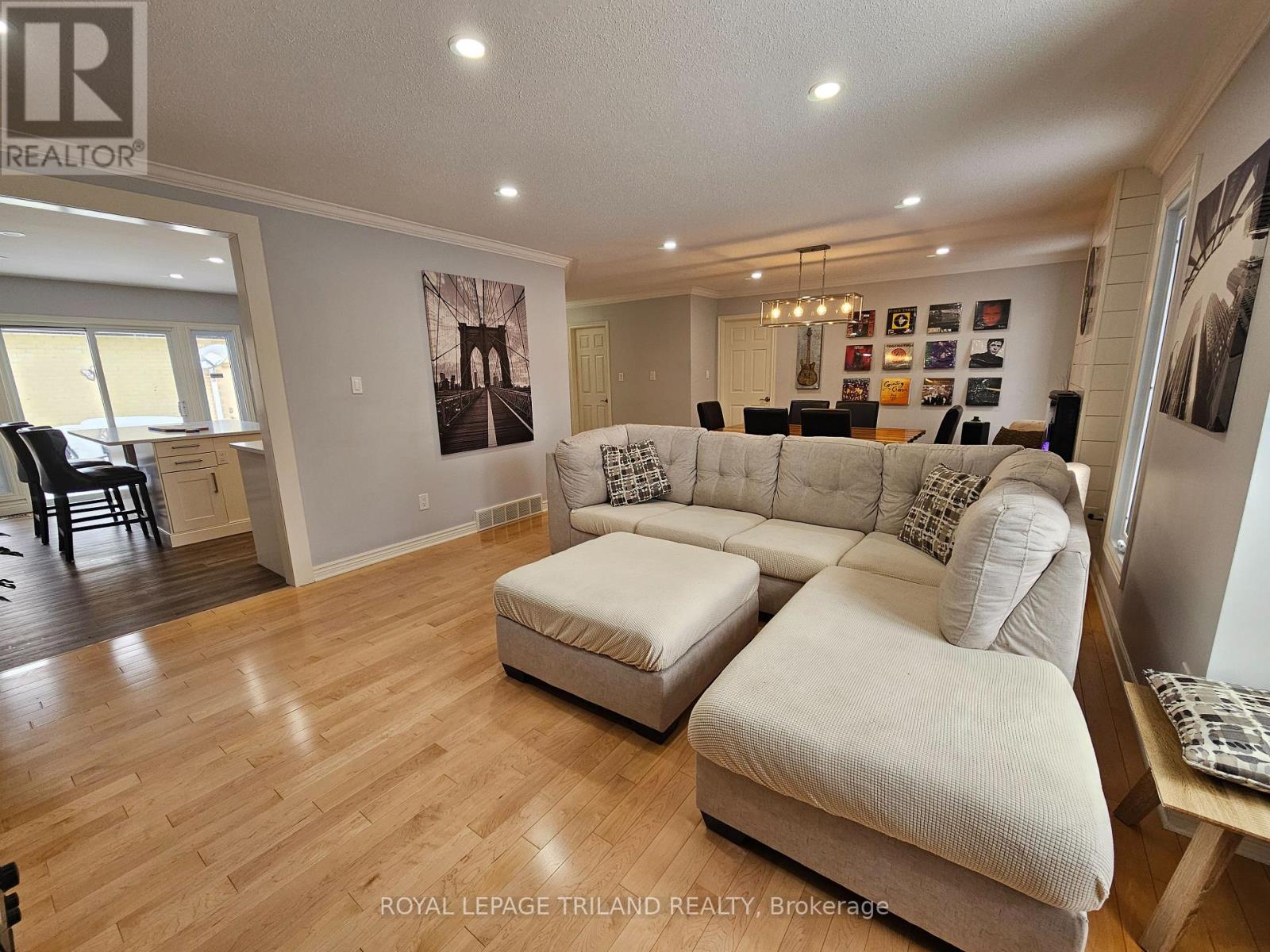 17 - 163 Pine Valley Drive, London South, Ontario N6J 4R1 - Photo 10 - X12632136