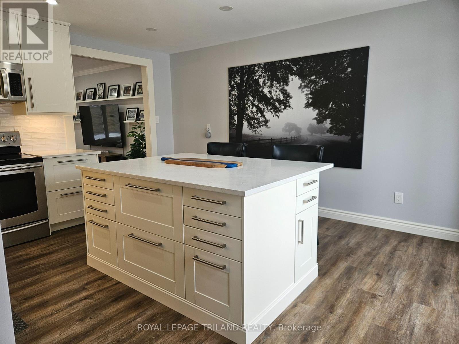 17 - 163 Pine Valley Drive, London South, Ontario N6J 4R1 - Photo 18 - X12632136