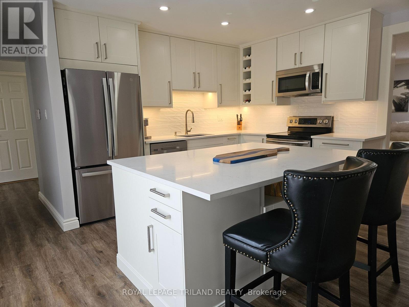 17 - 163 Pine Valley Drive, London South, Ontario N6J 4R1 - Photo 19 - X12632136