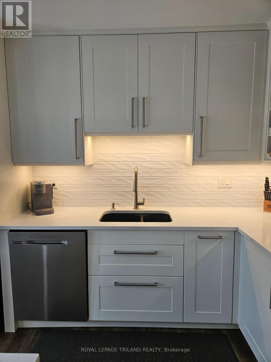 17 - 163 Pine Valley Drive, London South, Ontario N6J 4R1 - Photo 24 - X12632136