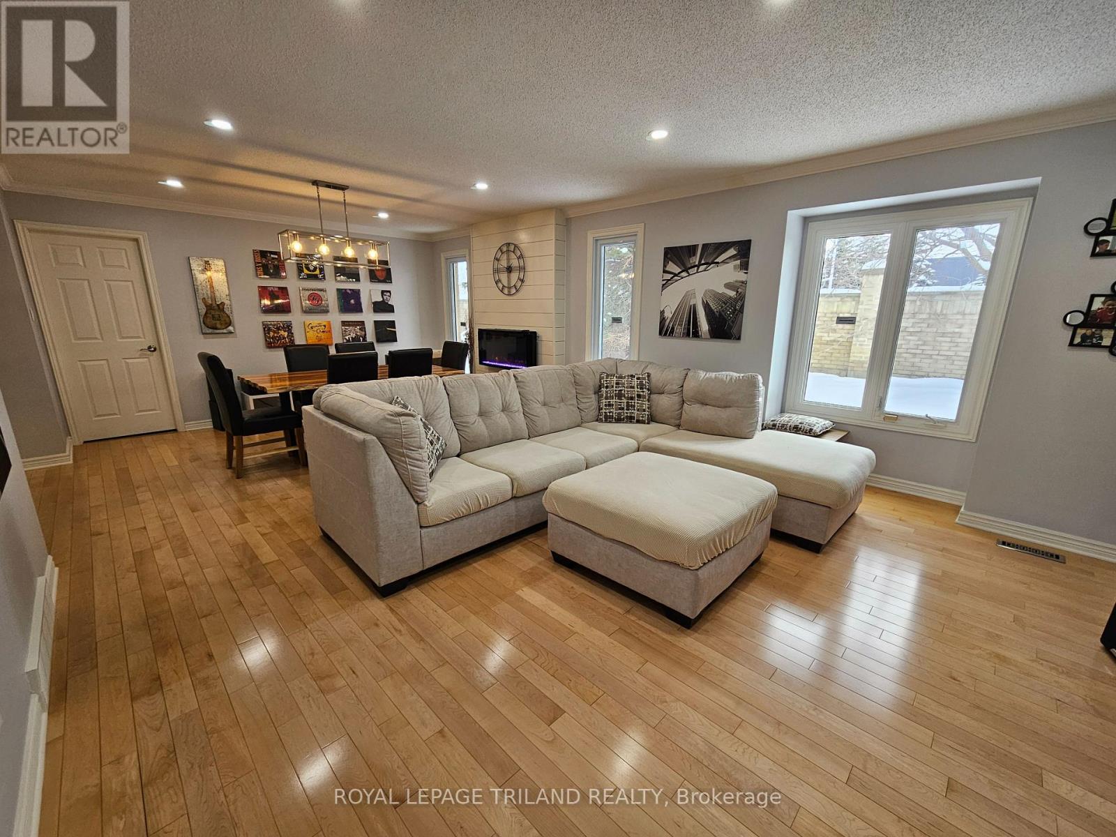 17 - 163 Pine Valley Drive, London South, Ontario N6J 4R1 - Photo 9 - X12632136