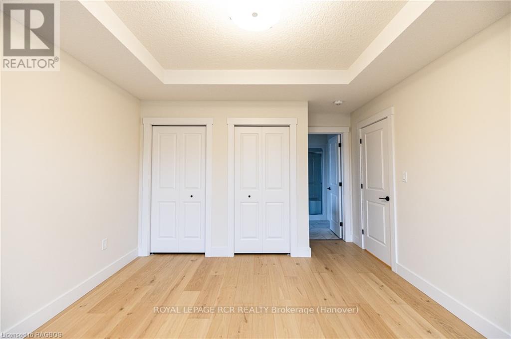 222 16th Avenue Crescent, Hanover, Ontario  N4N 3V3 - Photo 8 - X10847621