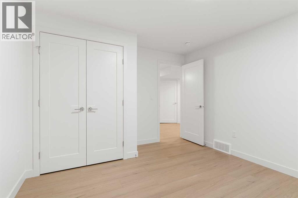 1012 70 Avenue Sw, Calgary, Alberta  T2V 4A8 - Photo 48 - A2274883