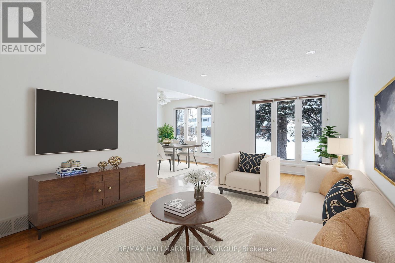 1948 Sharel Drive, Ottawa, Ontario K1H 6W2 - Photo 3 - X12627680