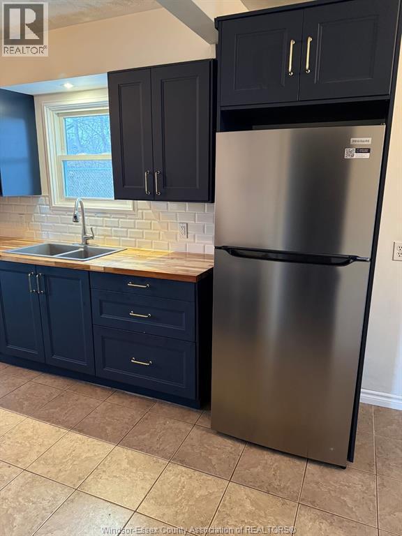 49 Delta, Harrow, Ontario N0R 1G0 - Photo 5 - 25031635