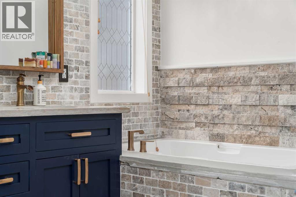 18 Cimarron Grove Bay, Okotoks, Alberta T1S 2H3 - Photo 24 - A2270676