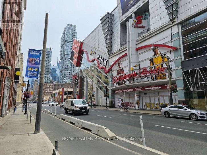 101 - 300 Richmond Street W, Toronto, Ontario M5V 1X2 - Photo 3 - C12562602