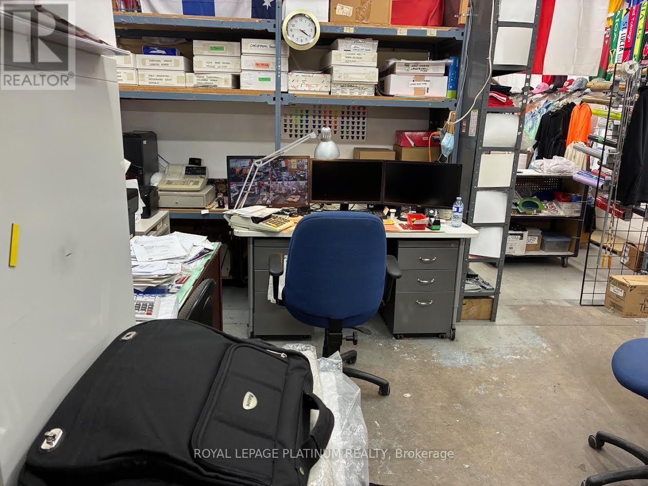 390 Progress Avenue, Toronto, Ontario  M1P 2Z6 - Photo 5 - E12632144