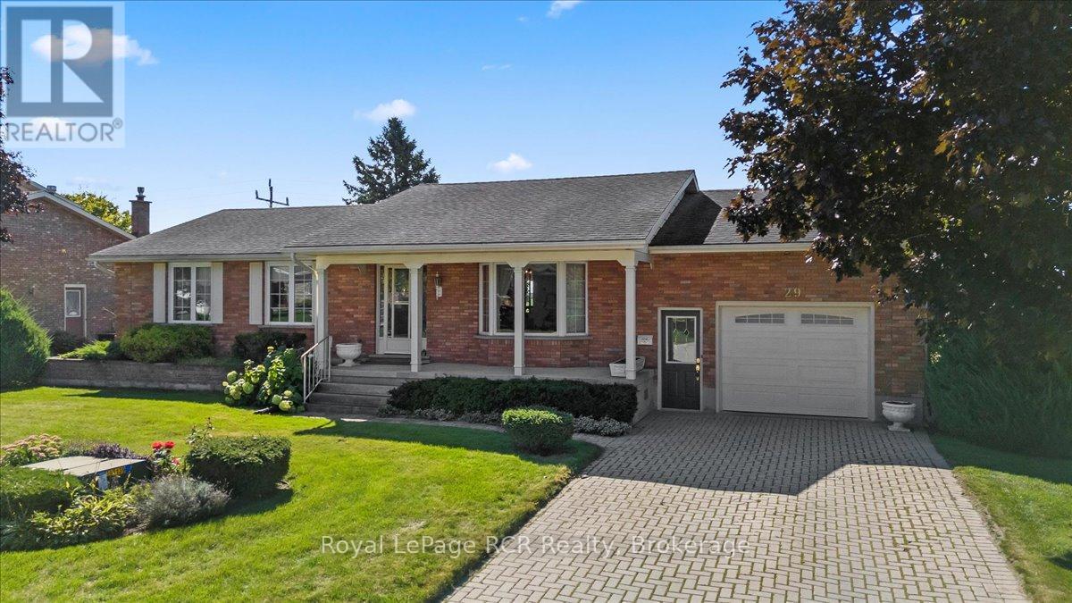 29 2nd Street Crescent, Hanover, Ontario  N4N 3R3 - Photo 4 - X12370850