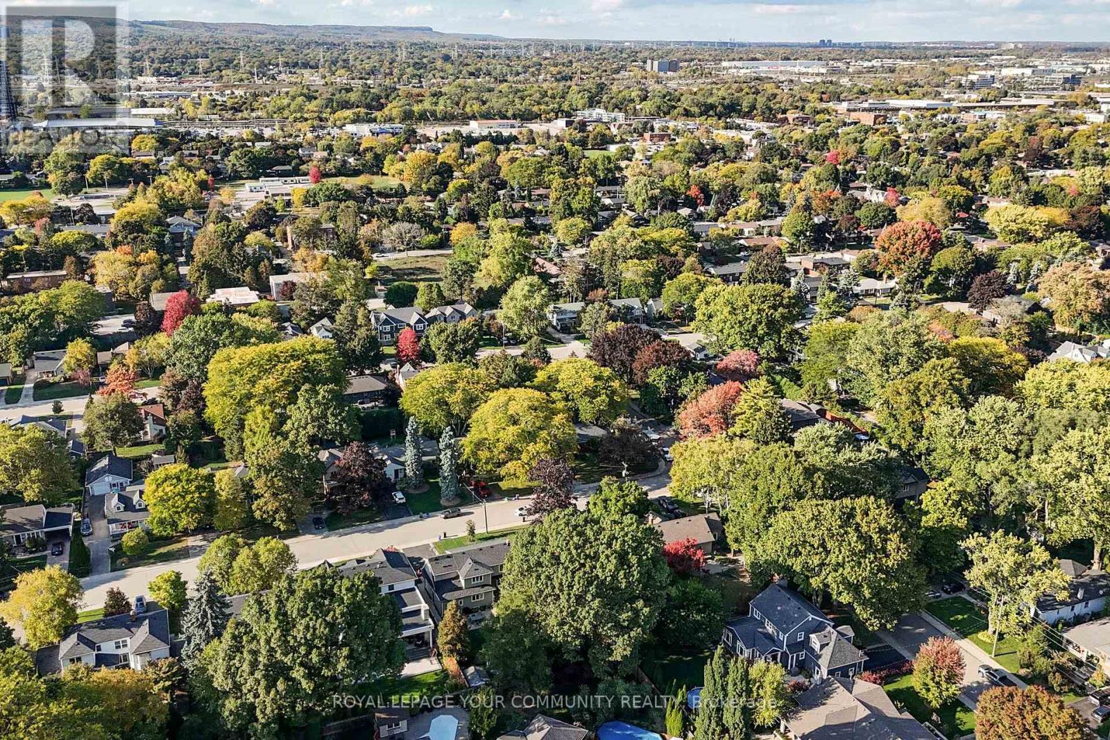 2169 Paisley Avenue, Burlington, Ontario  L7R 1W1 - Photo 35 - W12632146