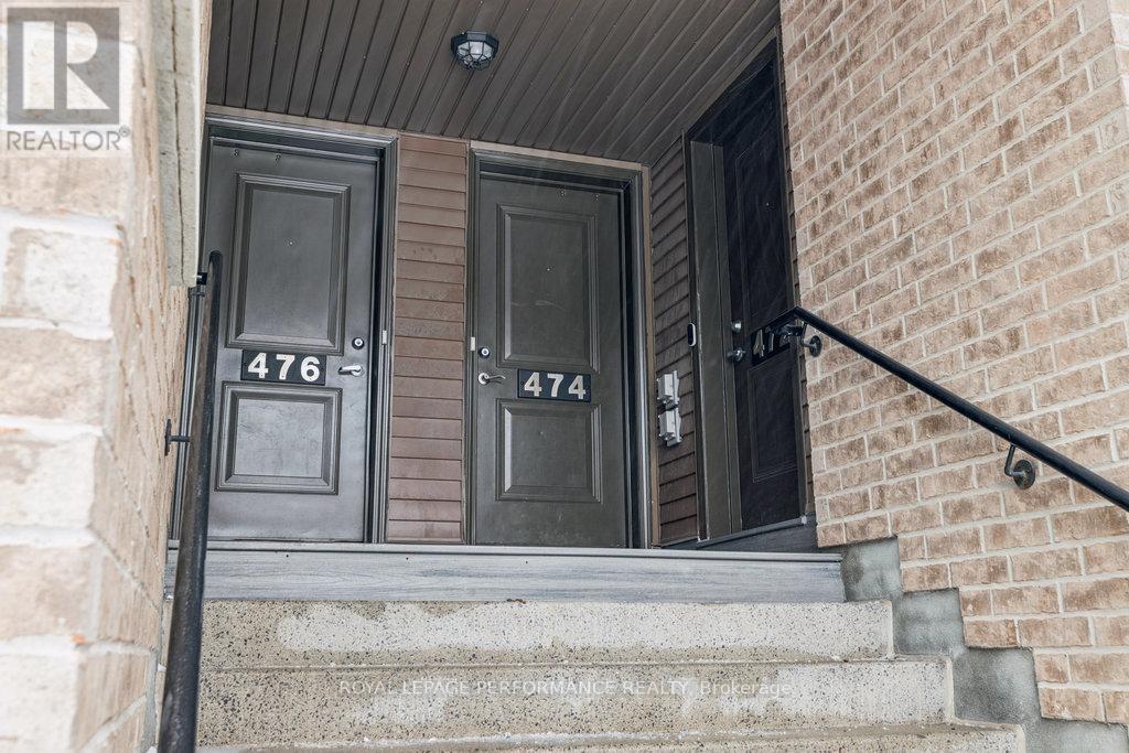 8 - 474 Clearbrook Drive, Ottawa, Ontario  K2J 5X5 - Photo 4 - X12632164